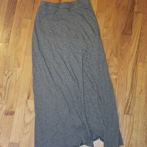 American Eagle Outfitters Dresses & Skirts - American eagle maxi skirt